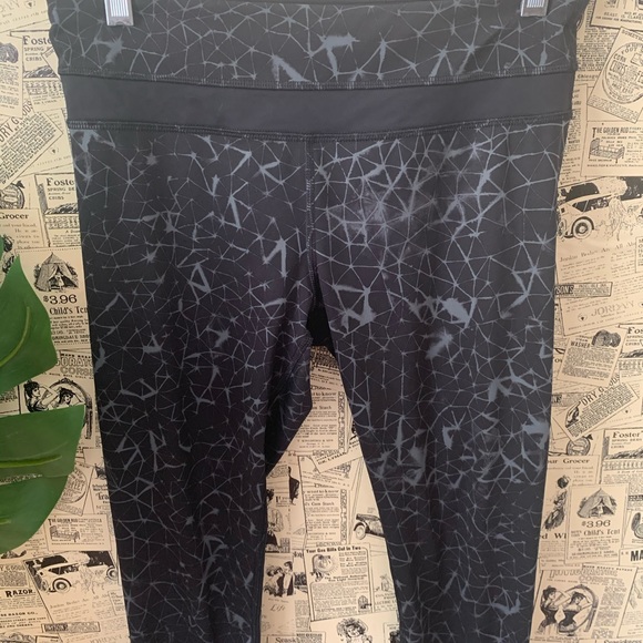 Lululemon run inspire crop mesh star crushed coal - Picture 2 of 10